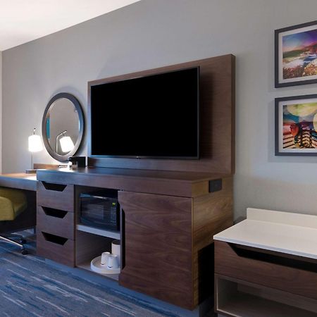 Hampton Inn & Suites Marina Kültér fotó