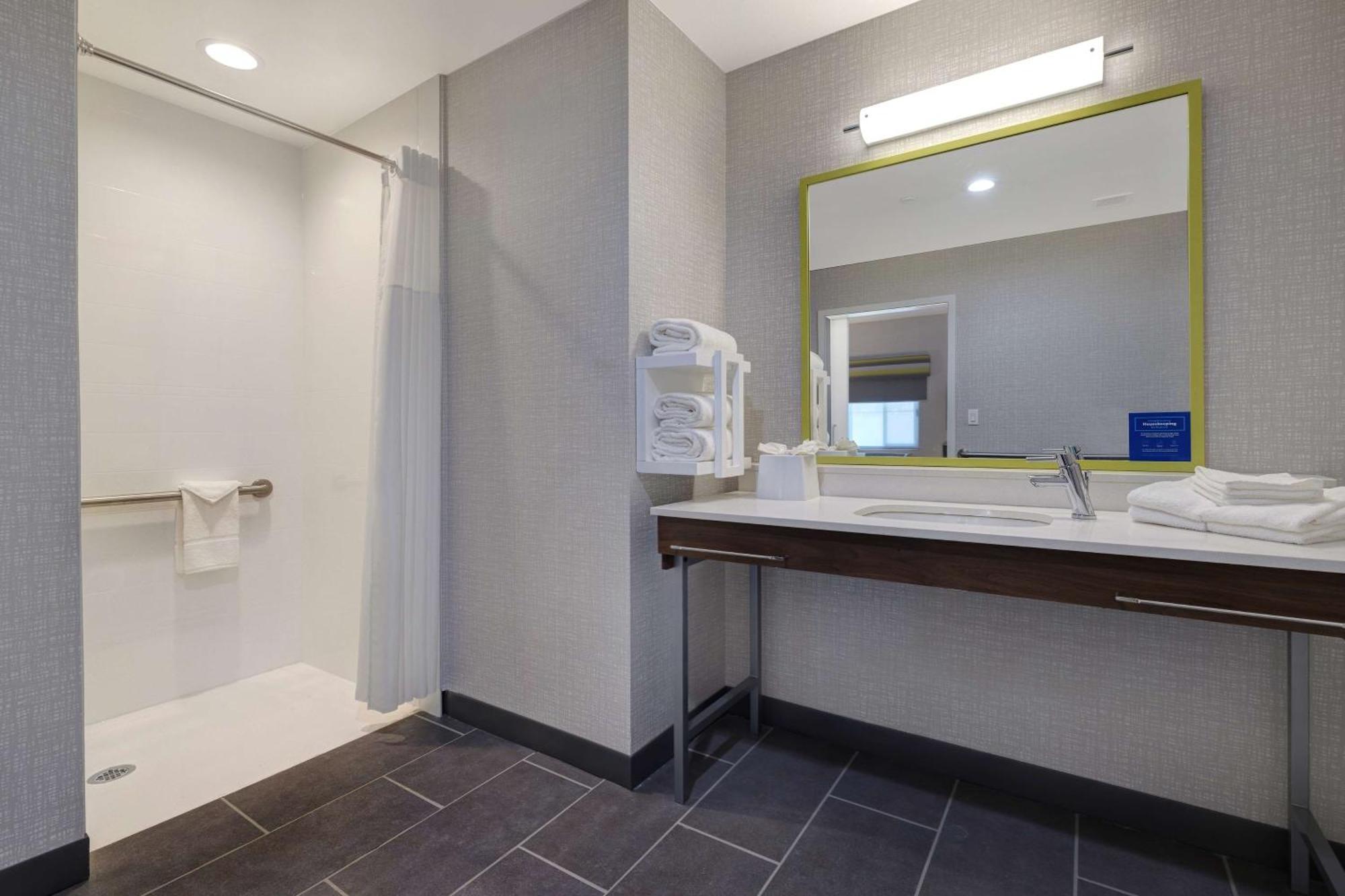 Hampton Inn & Suites Marina Kültér fotó