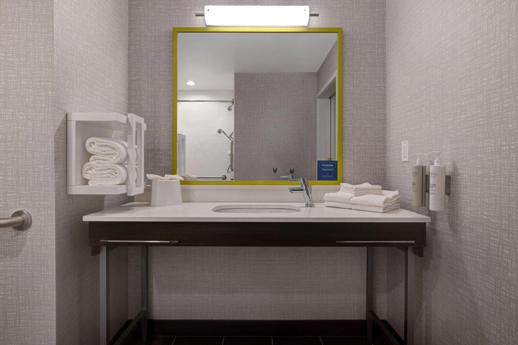 Hampton Inn & Suites Marina Kültér fotó