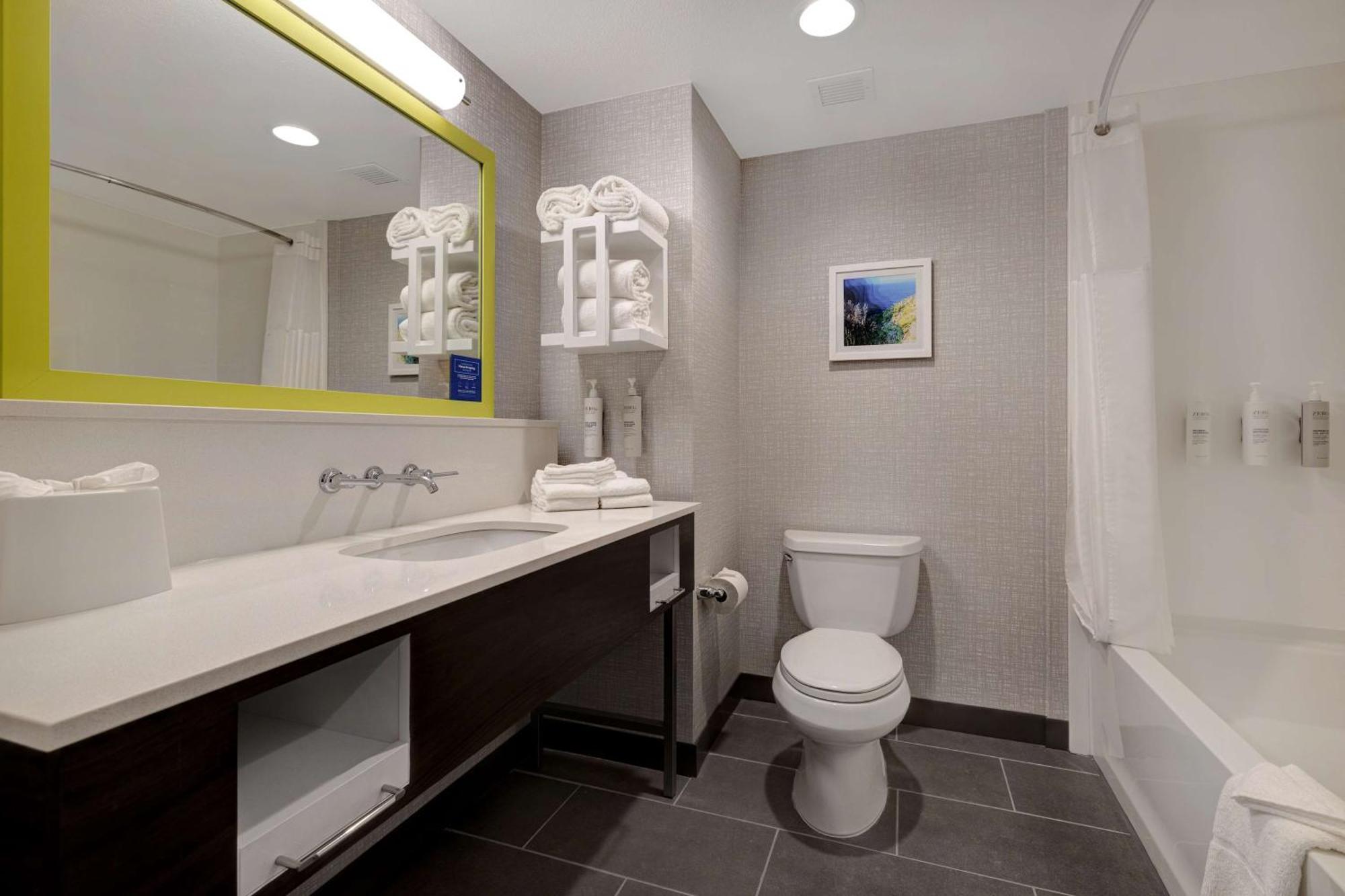 Hampton Inn & Suites Marina Kültér fotó